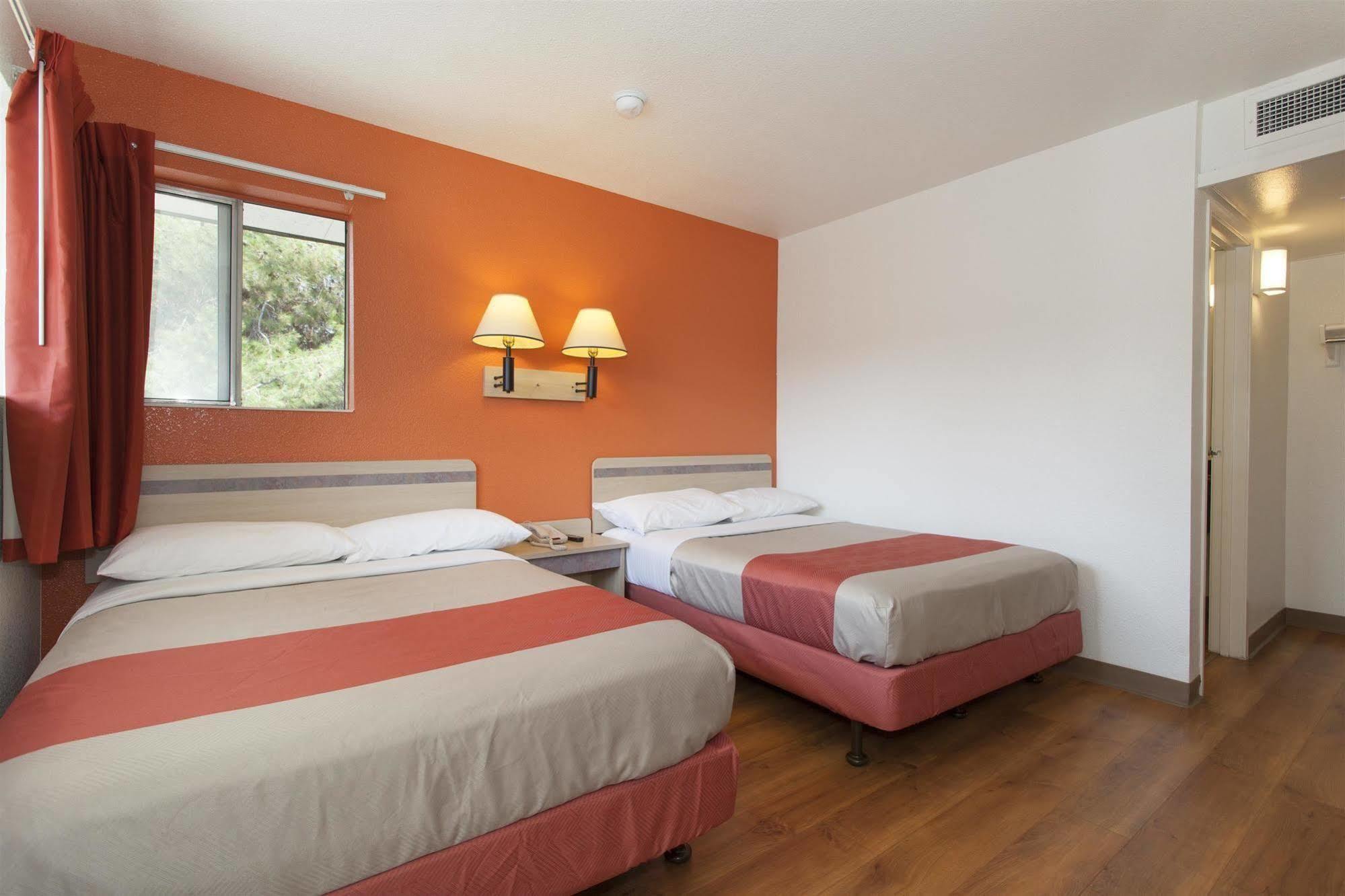 Hi - Wheel Flats Hotel Davis Bagian luar foto